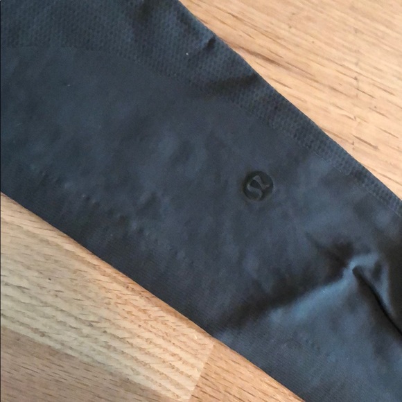 Lululemon High Rise Tights - Picture 2 of 5